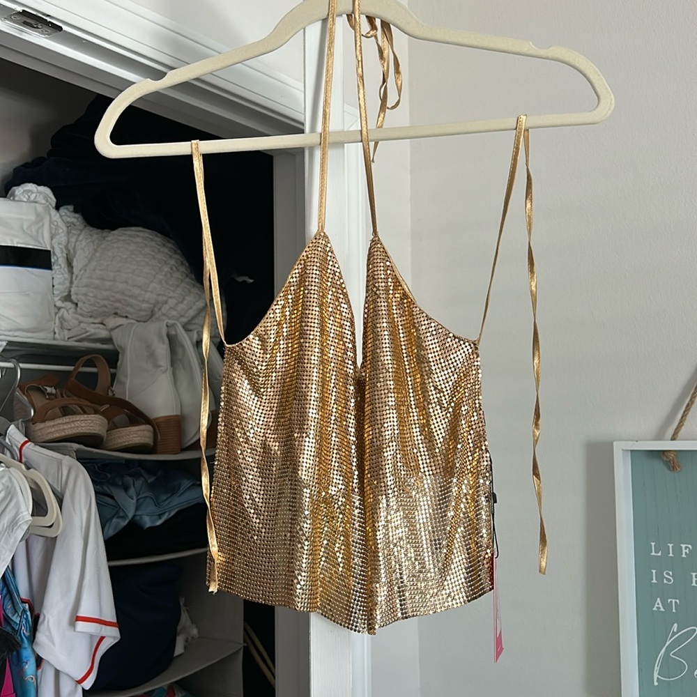 Sparky gold top!